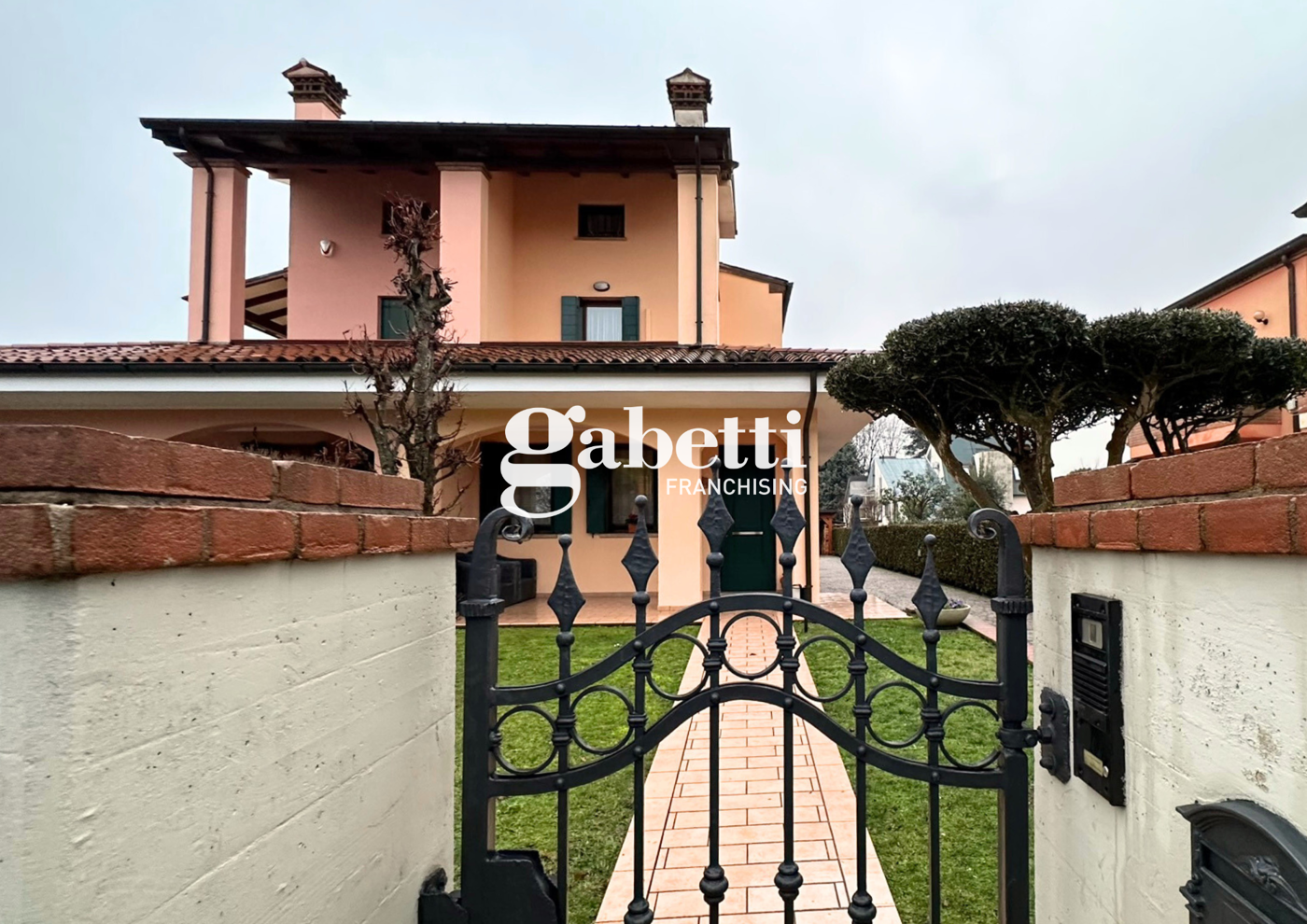 Casa indipendente con giardino a San Pietro Viminario