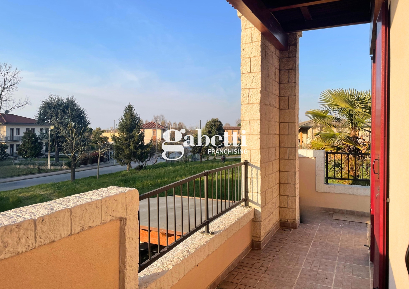 Appartamento con giardino a Arre