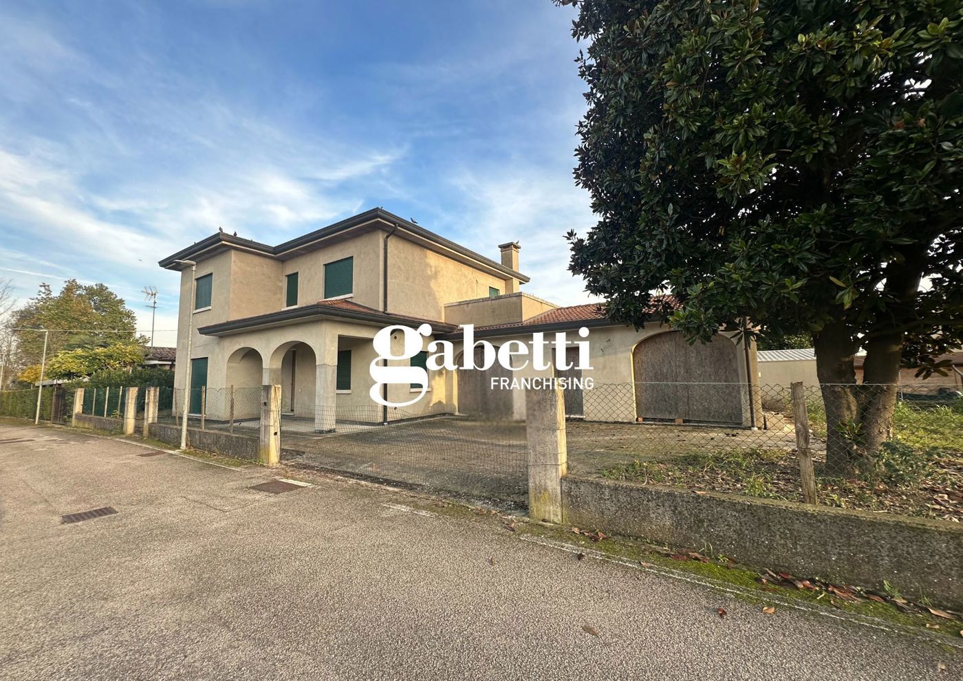 Casa indipendente con giardino a Arre