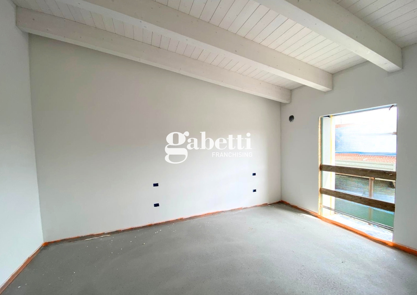 Casa indipendente in vendita a Due Carrare