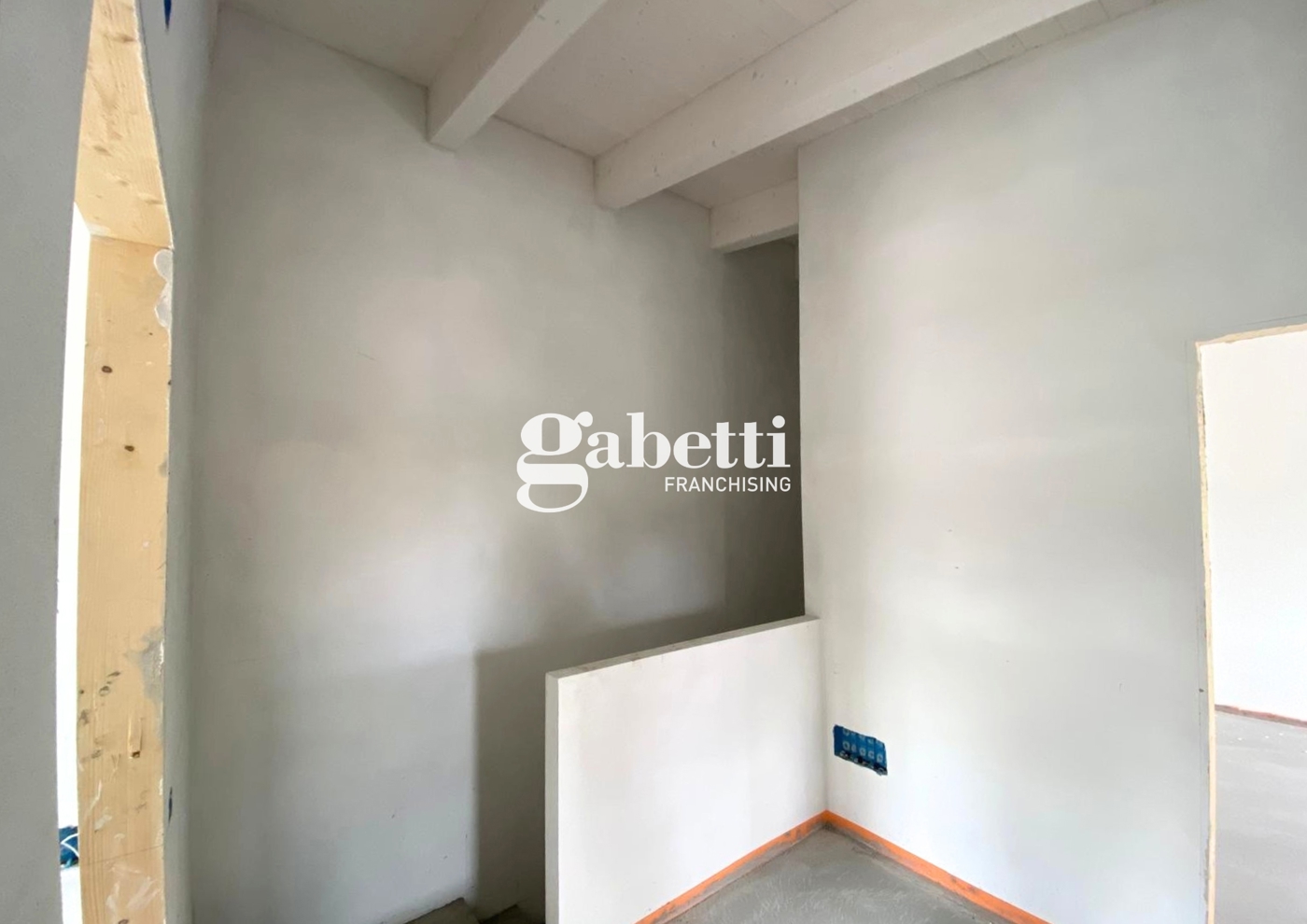 Casa indipendente in vendita a Due Carrare