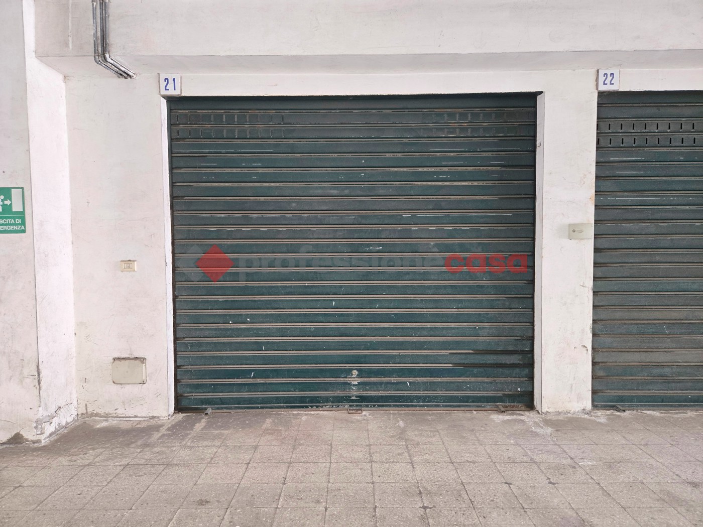 Box/Garage 45mq in vendita a Tremestieri Etneo