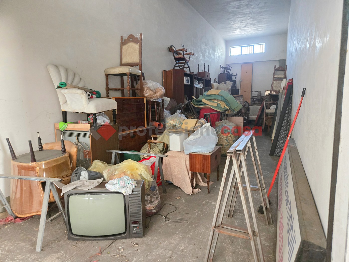 Box/Garage 45mq in vendita a Tremestieri Etneo