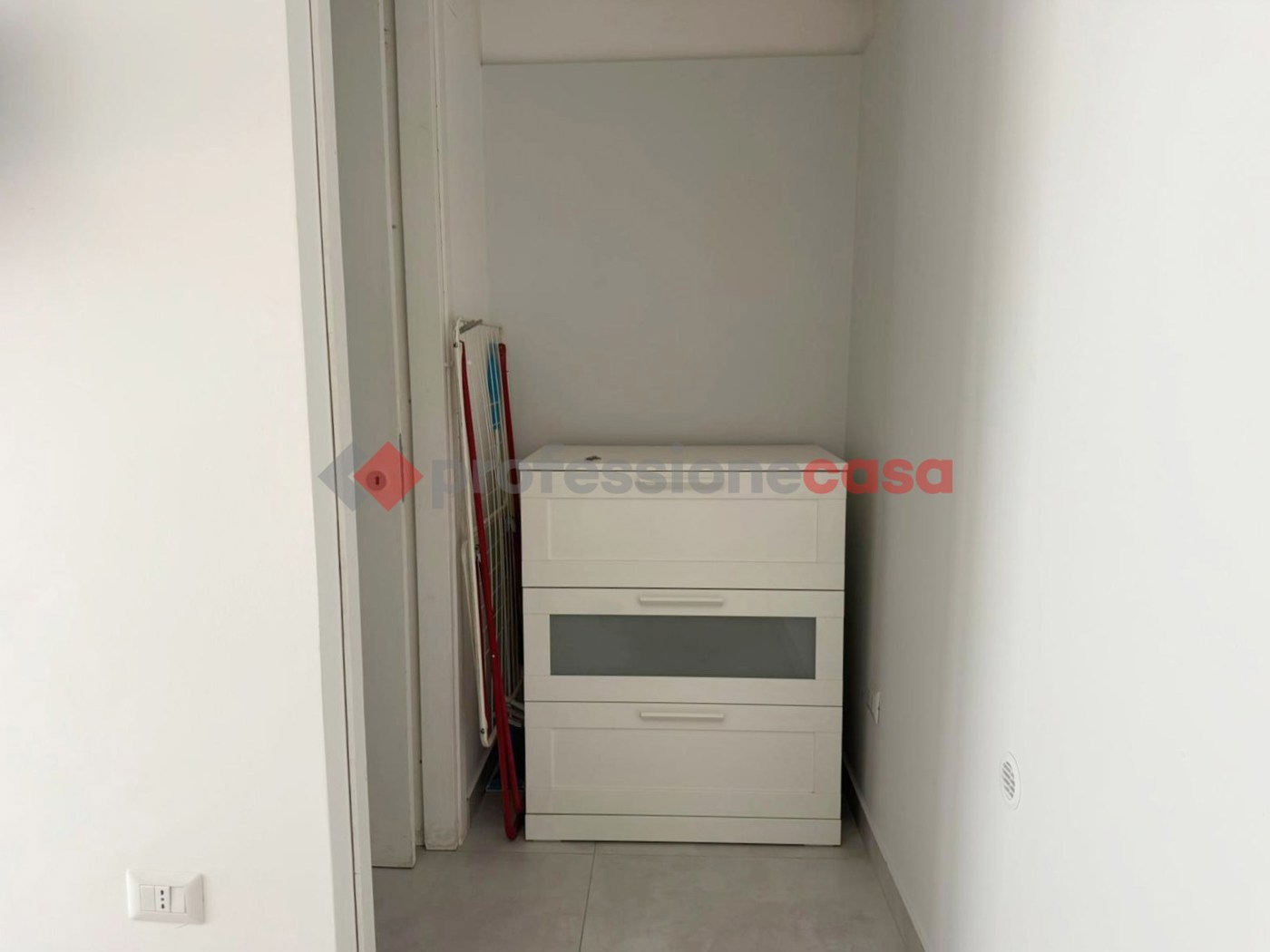 Monolocale arredato in affitto a Catania