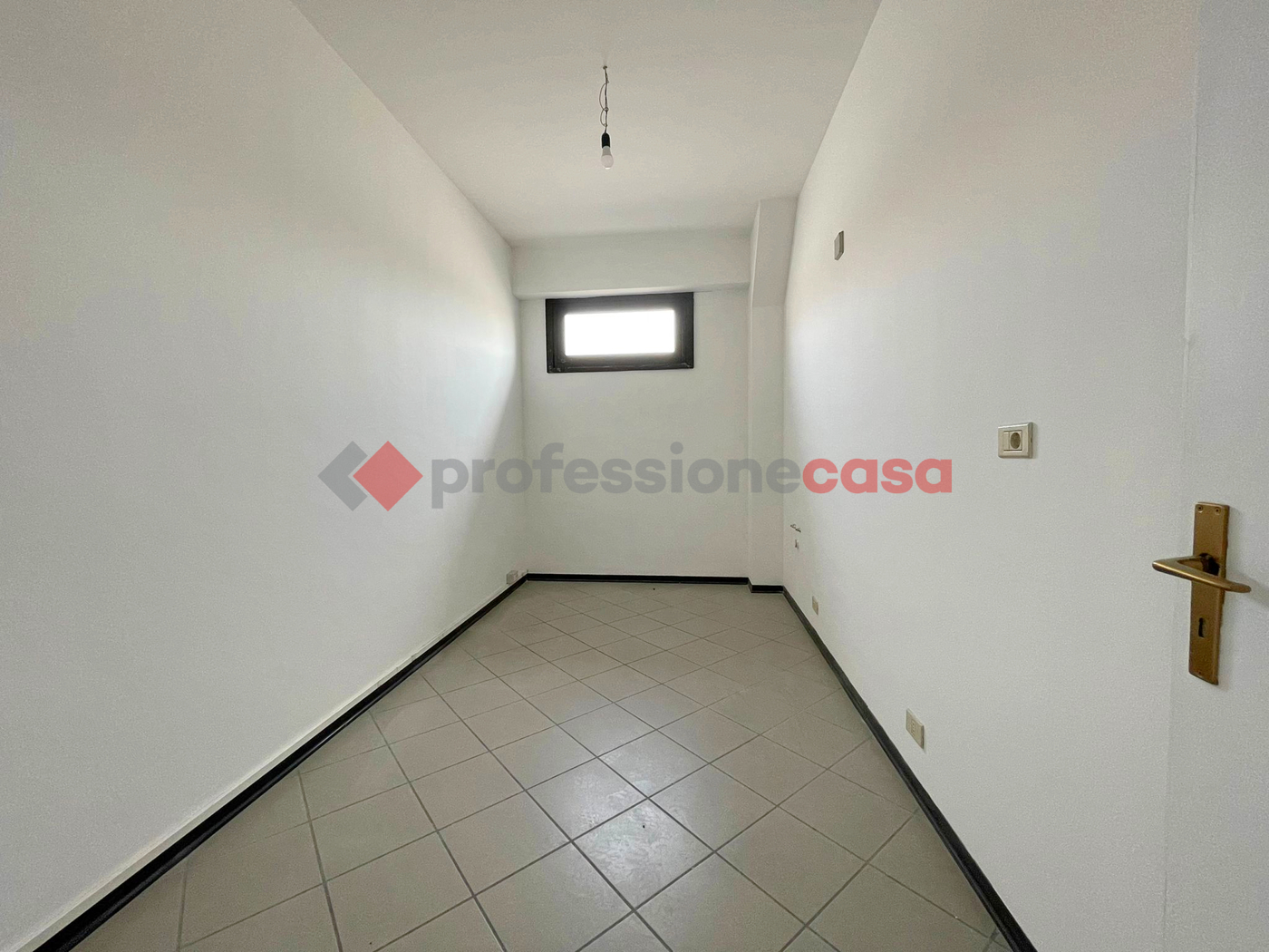 Ufficio in affitto a Motta Sant'Anastasia