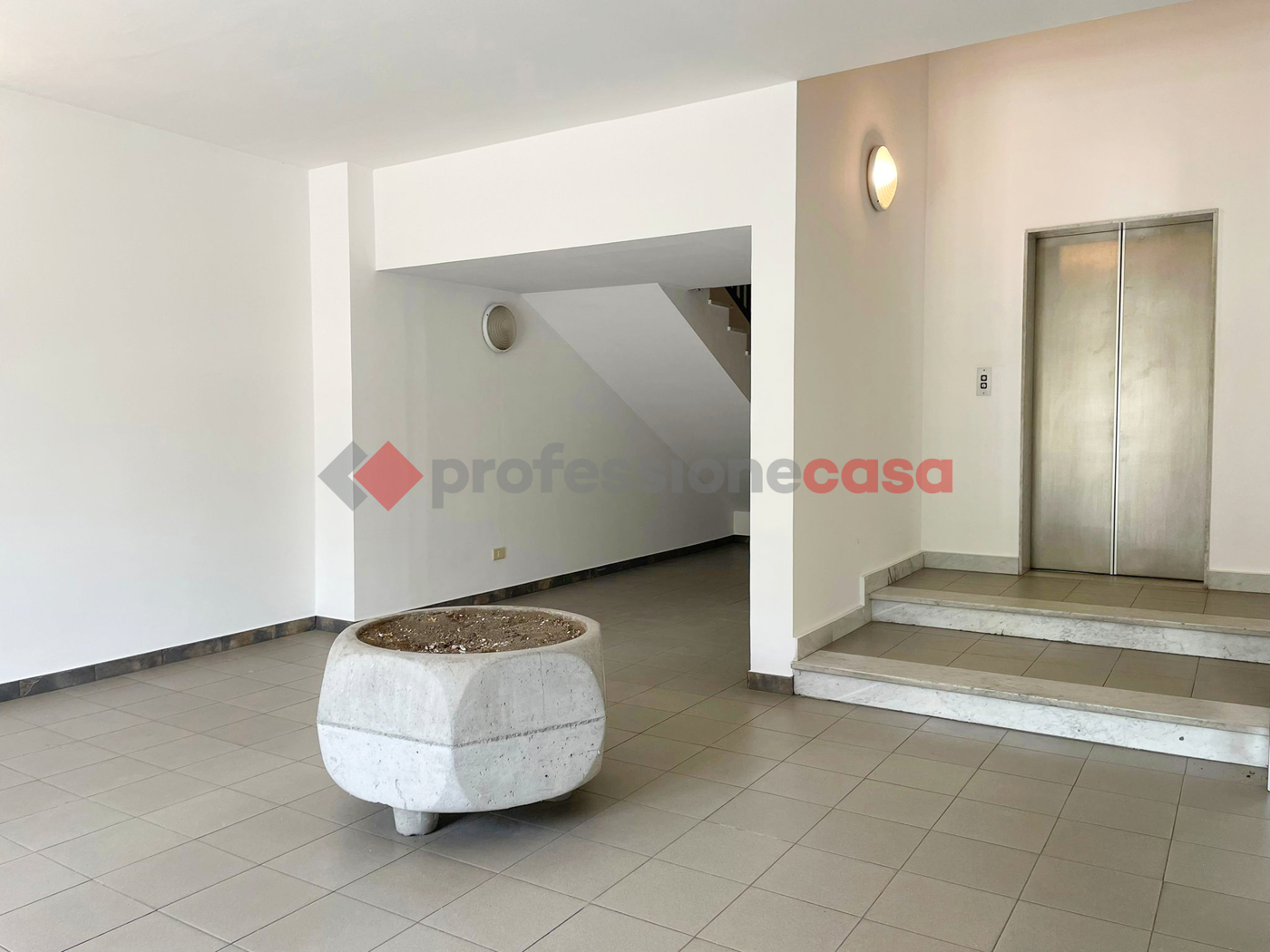 Ufficio in affitto a Motta Sant'Anastasia