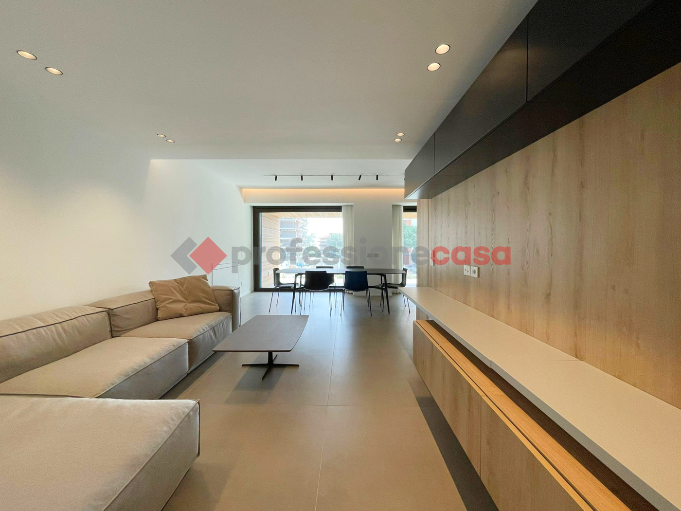 Trilocale arredato in affitto a Catania