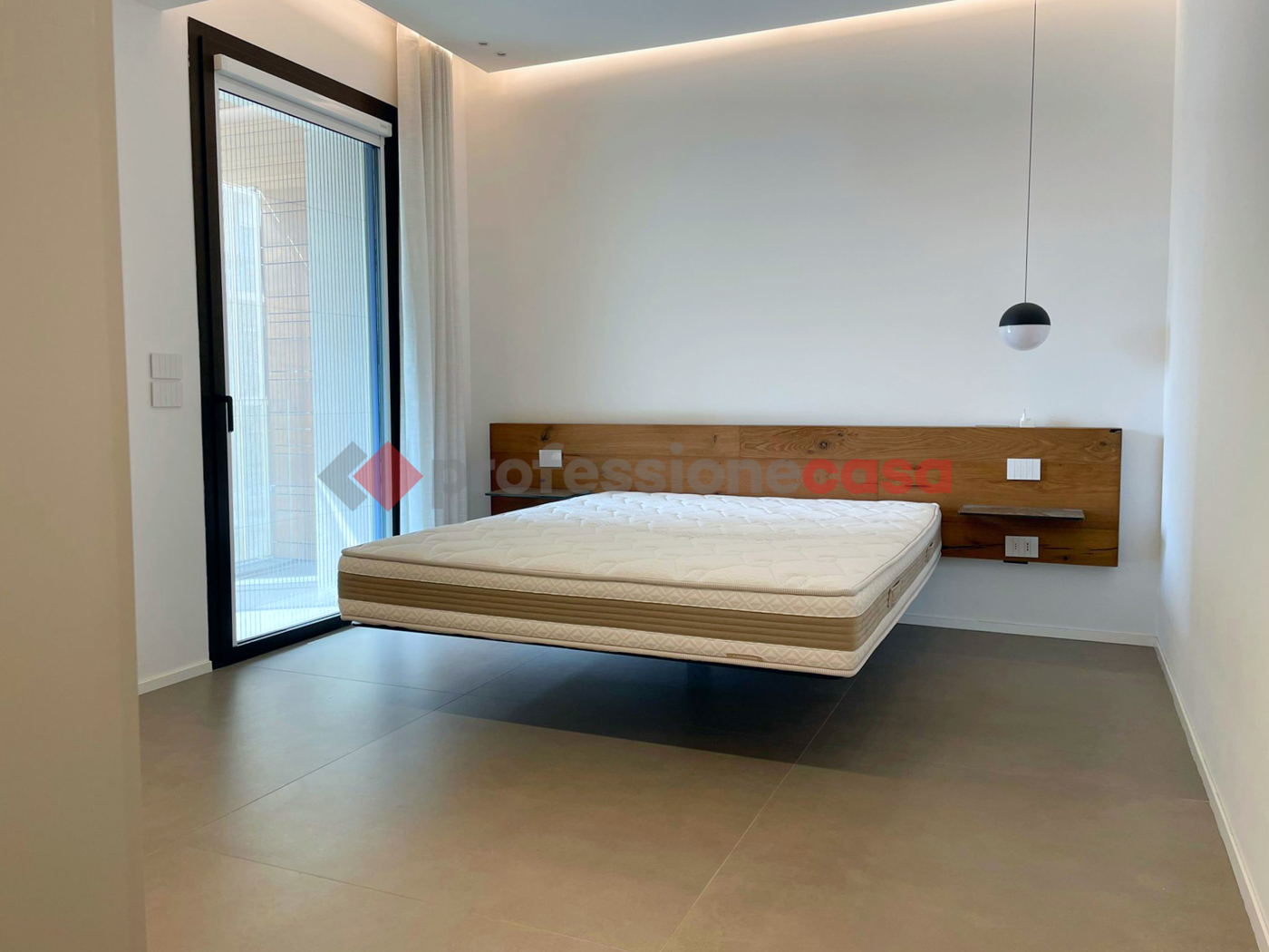 Trilocale arredato in affitto a Catania