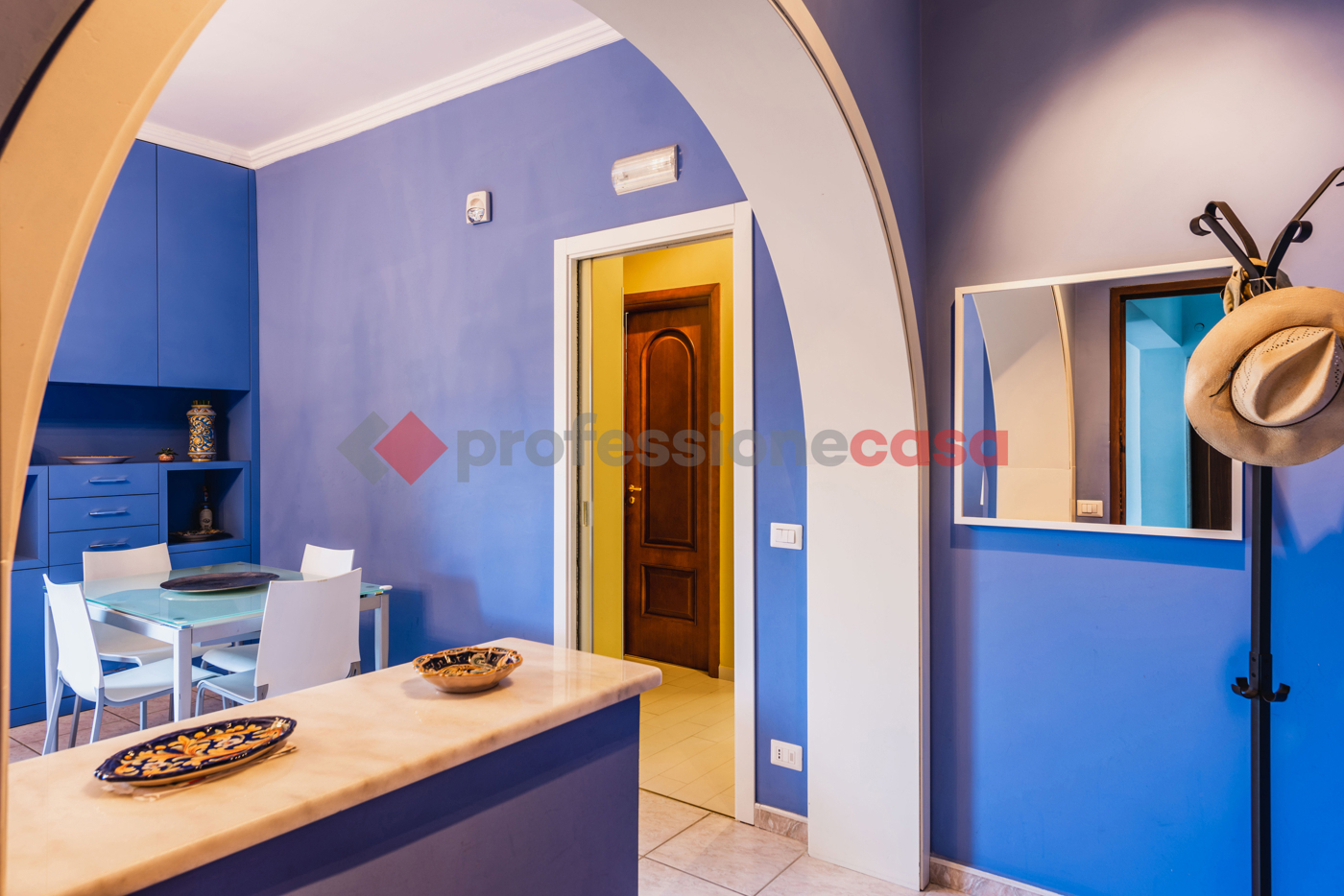 Trilocale arredato in affitto a Aci Castello