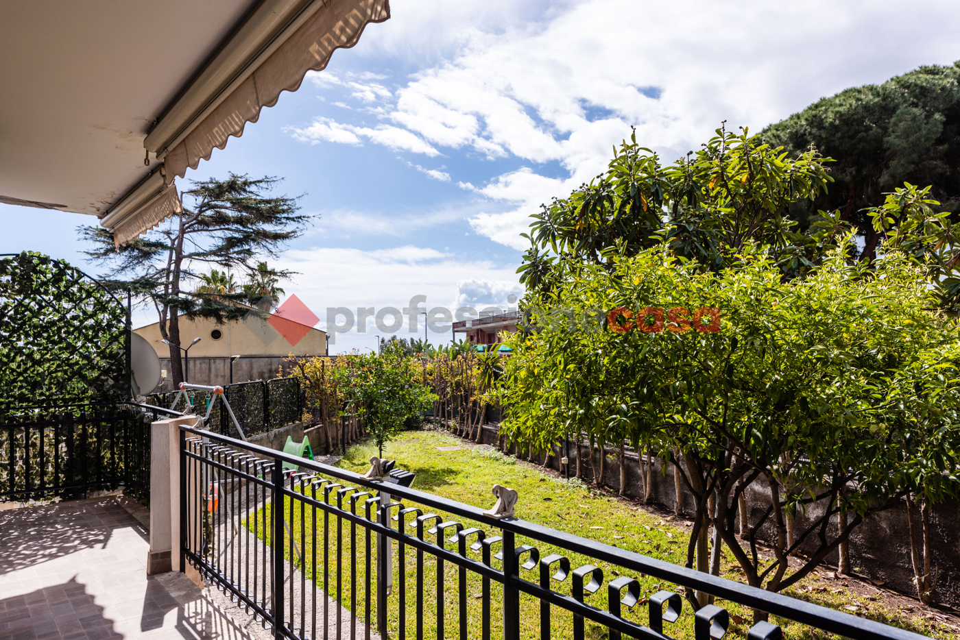 Trilocale arredato in affitto a Aci Castello