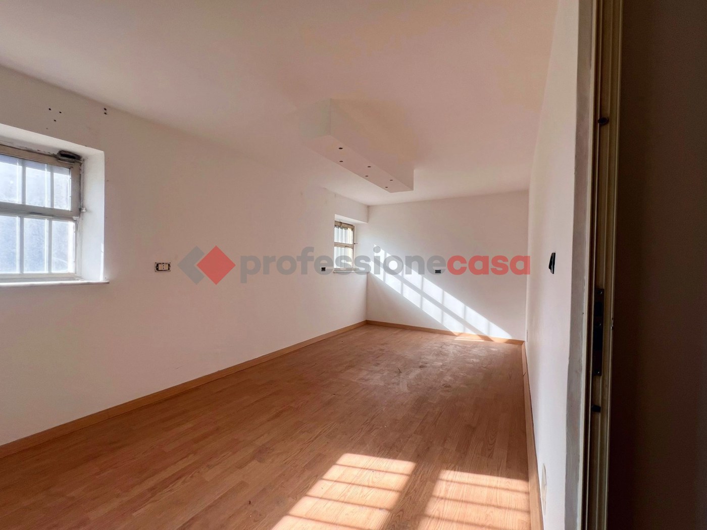 Negozio in affitto a Acireale