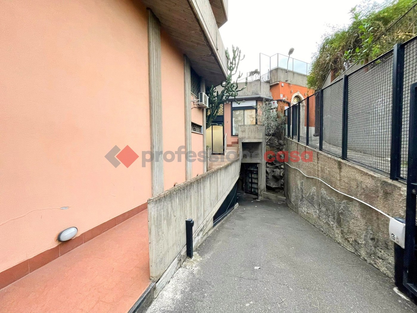 Box/Garage 18mq in vendita a Catania