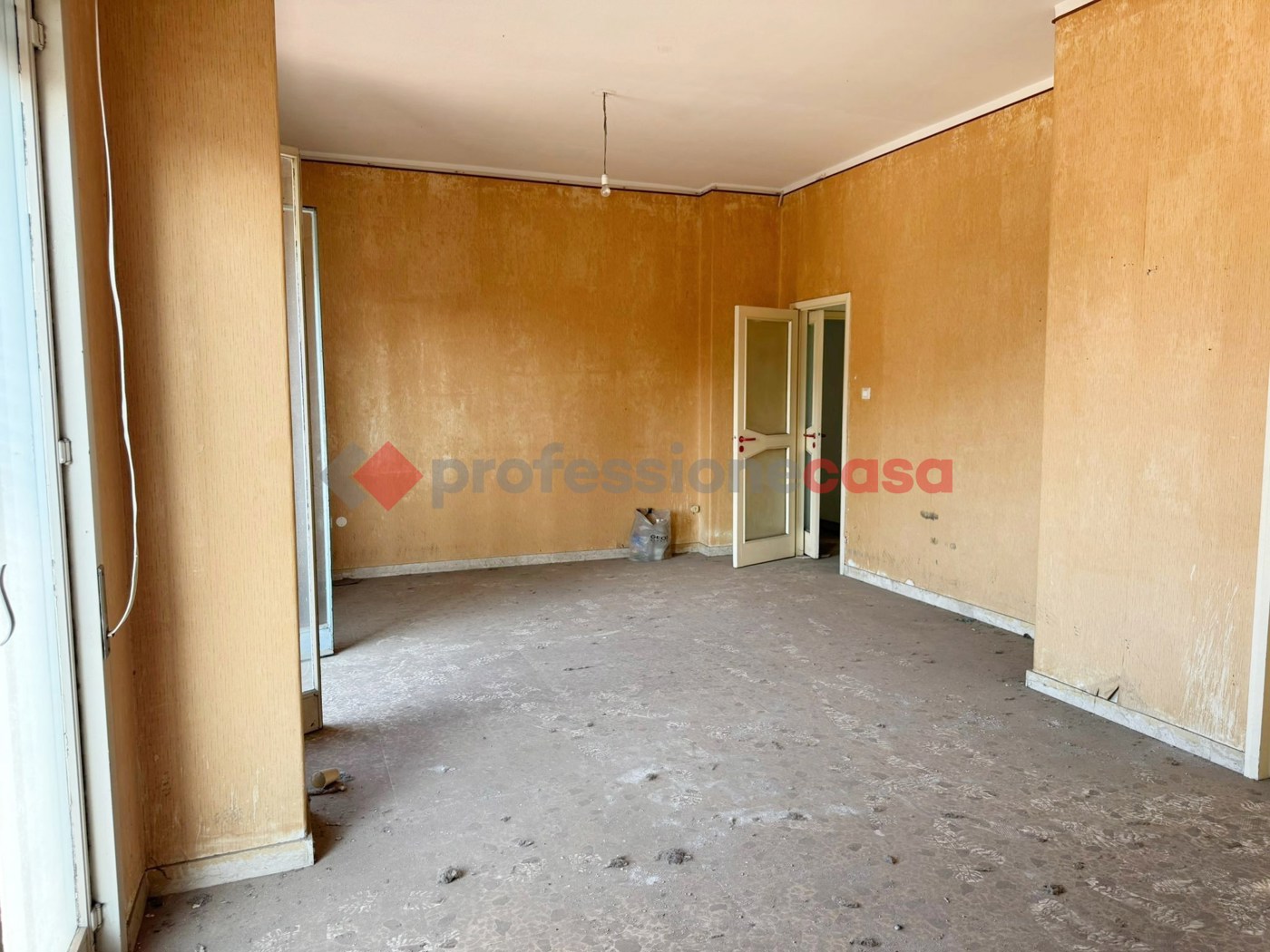 Appartamento da ristrutturare a Patern�