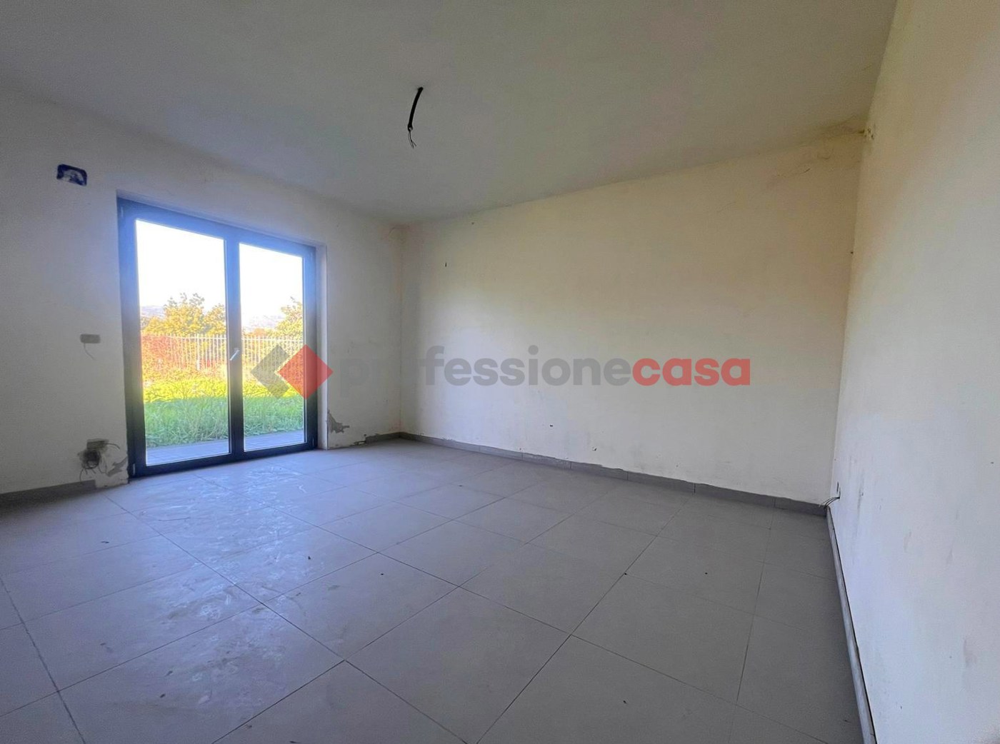 Villa con giardino a Aci Sant'Antonio