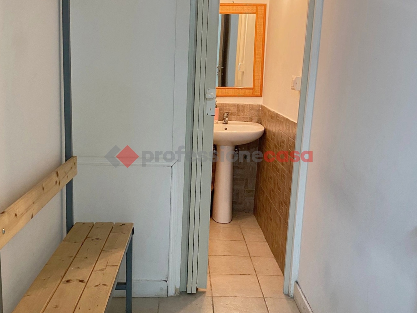 Magazzino in vendita a Catania