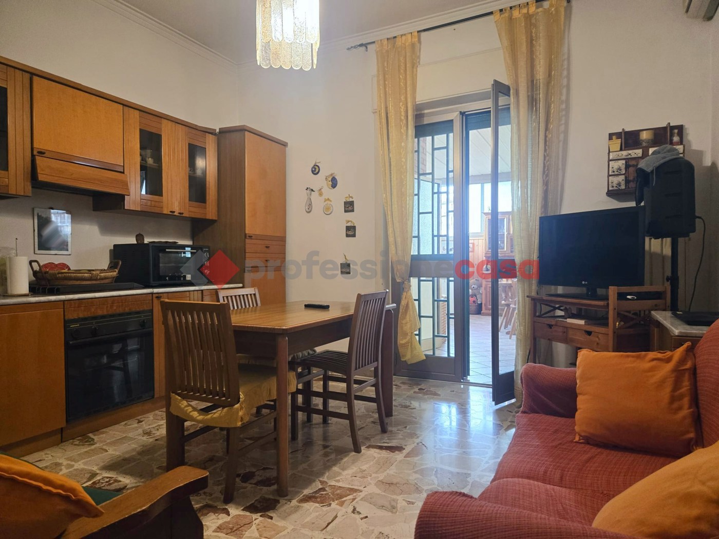 Quadrilocale con box a Misterbianco