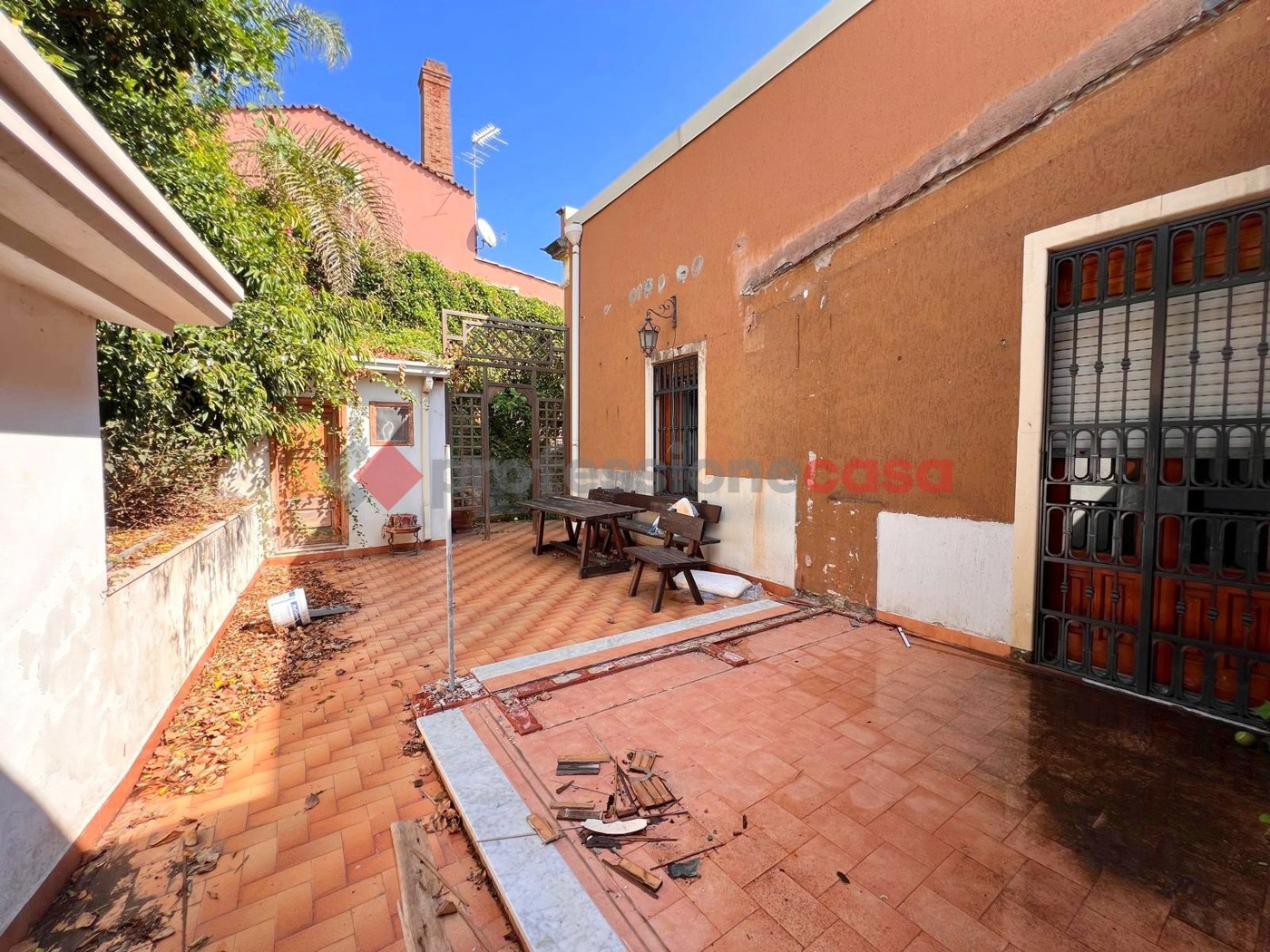 Villa con giardino a Catania