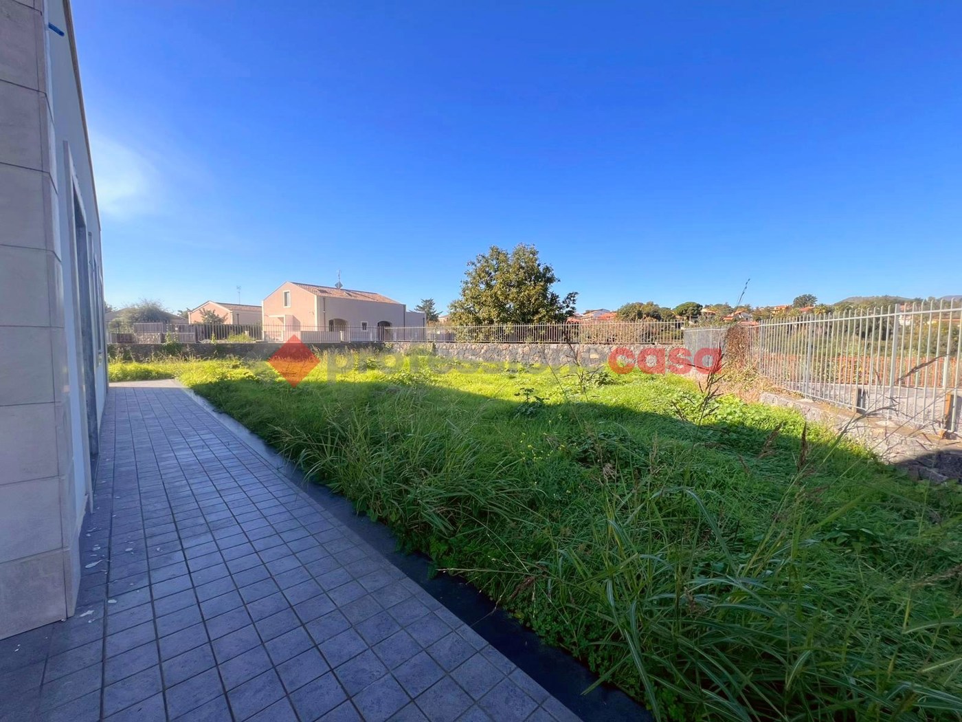 Villa con giardino a Aci Sant'Antonio