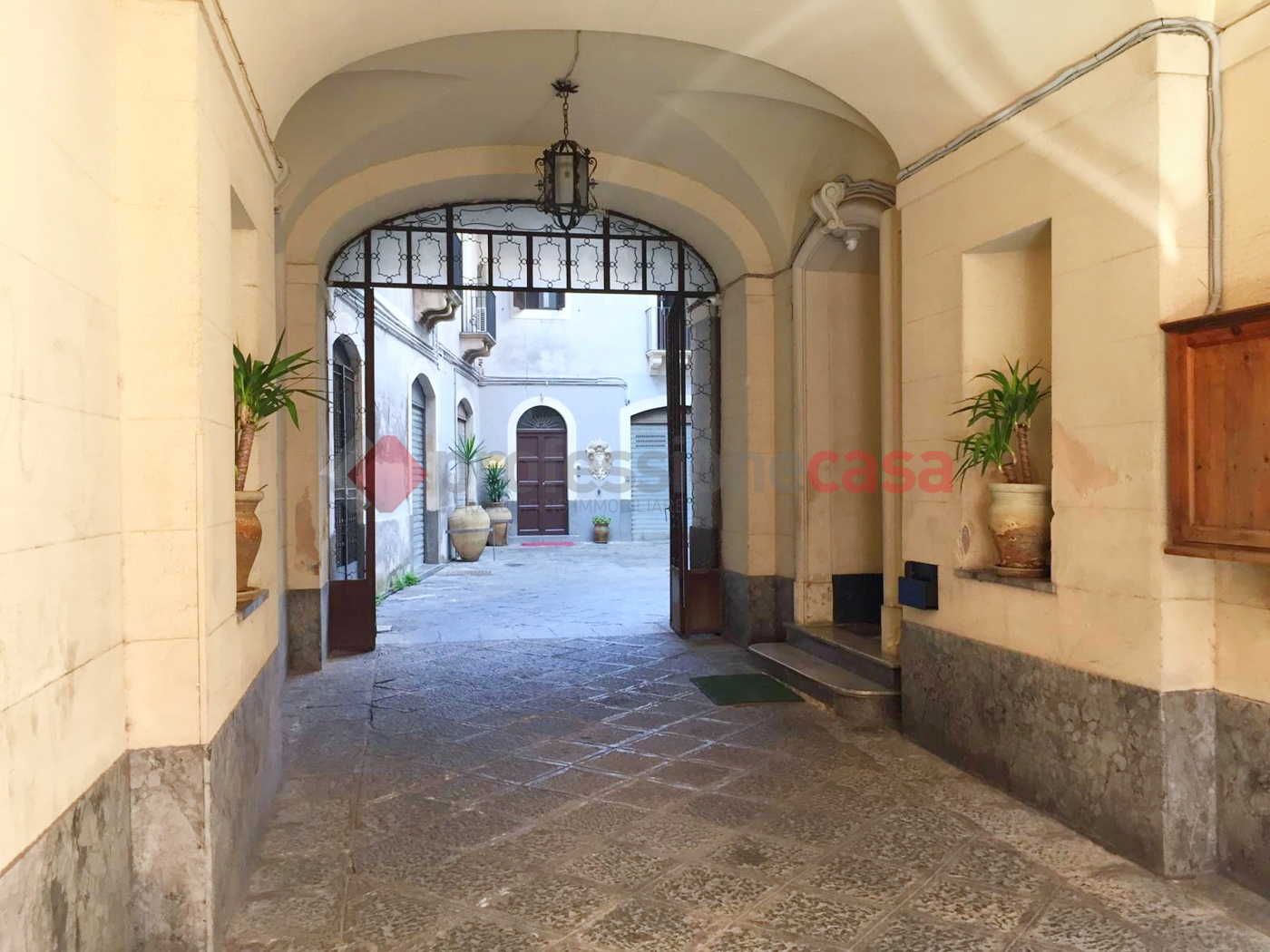 Monolocale arredato in affitto a Catania