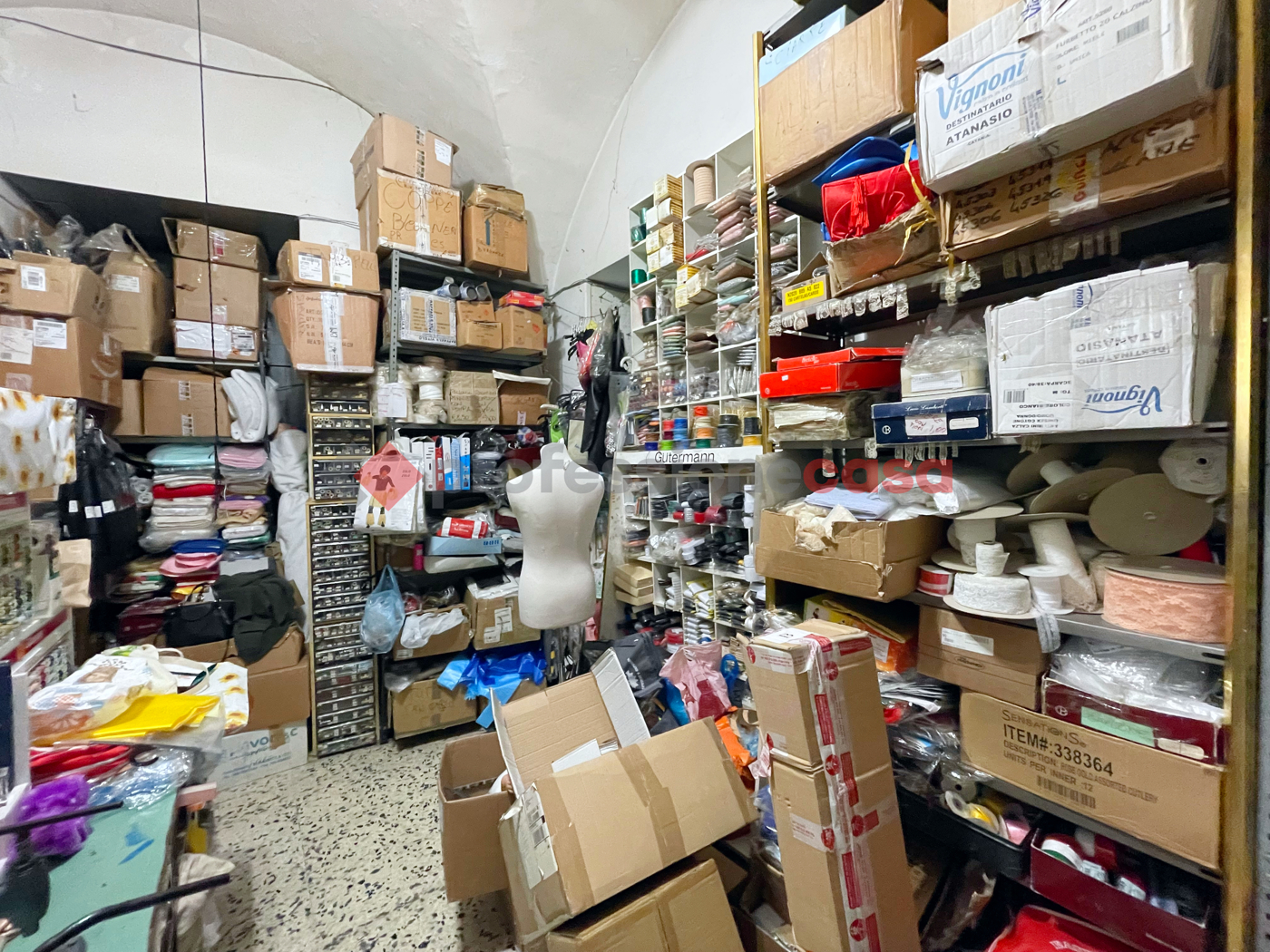 Negozio in vendita a Catania