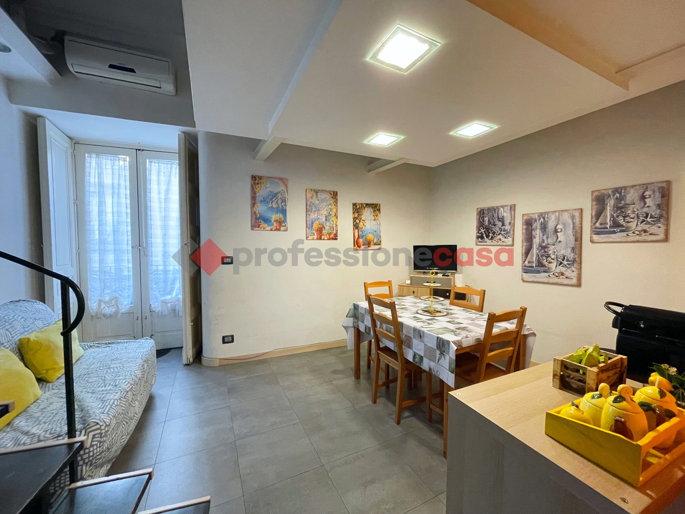 Bilocale arredato in affitto a Catania