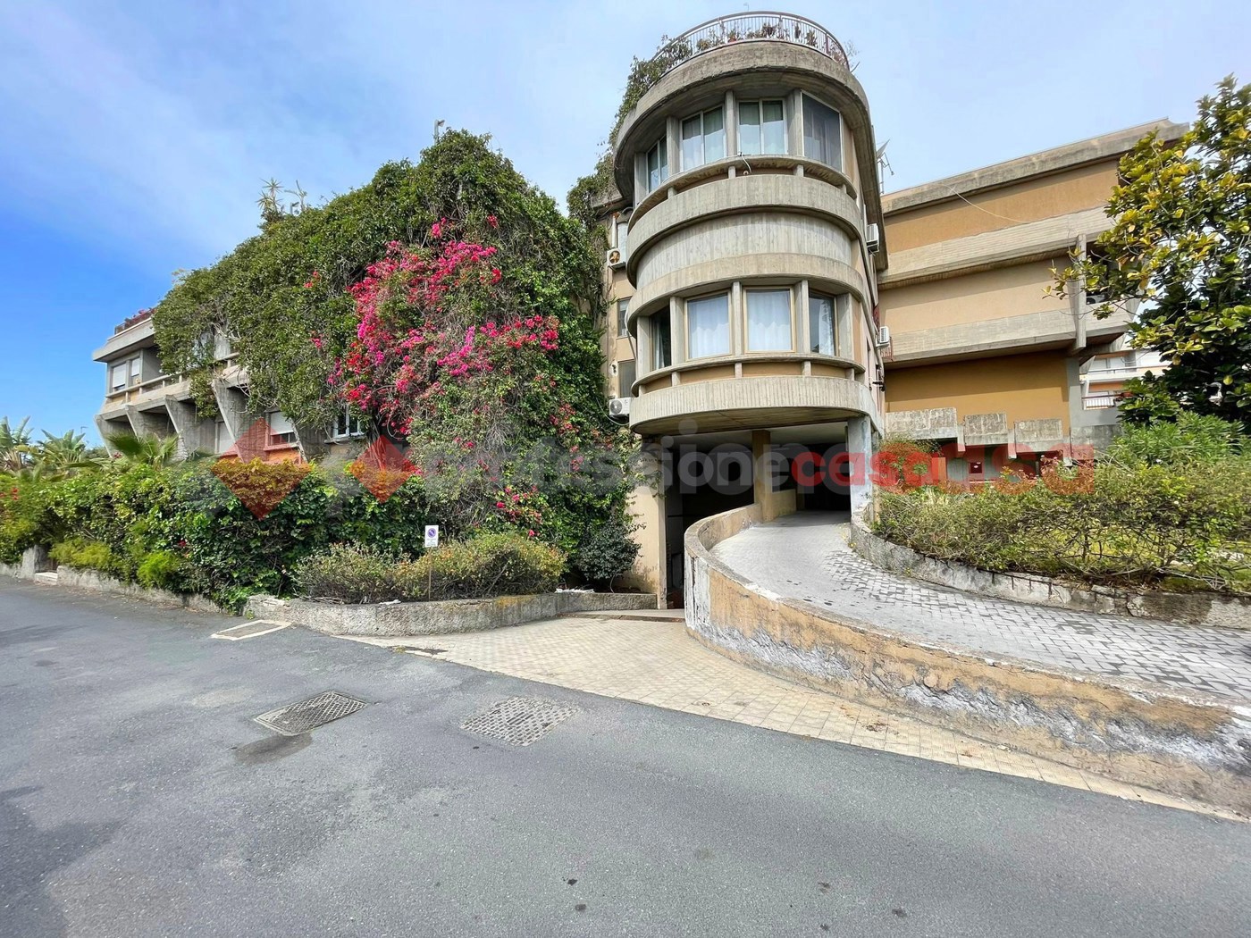 Quadrilocale da ristrutturare a Aci Castello