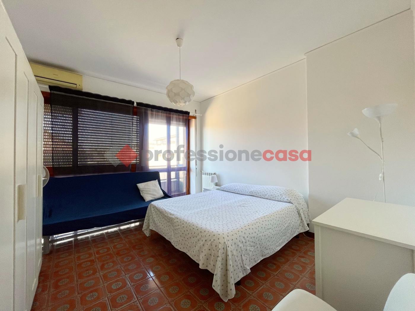 Trilocale arredato in affitto a Catania