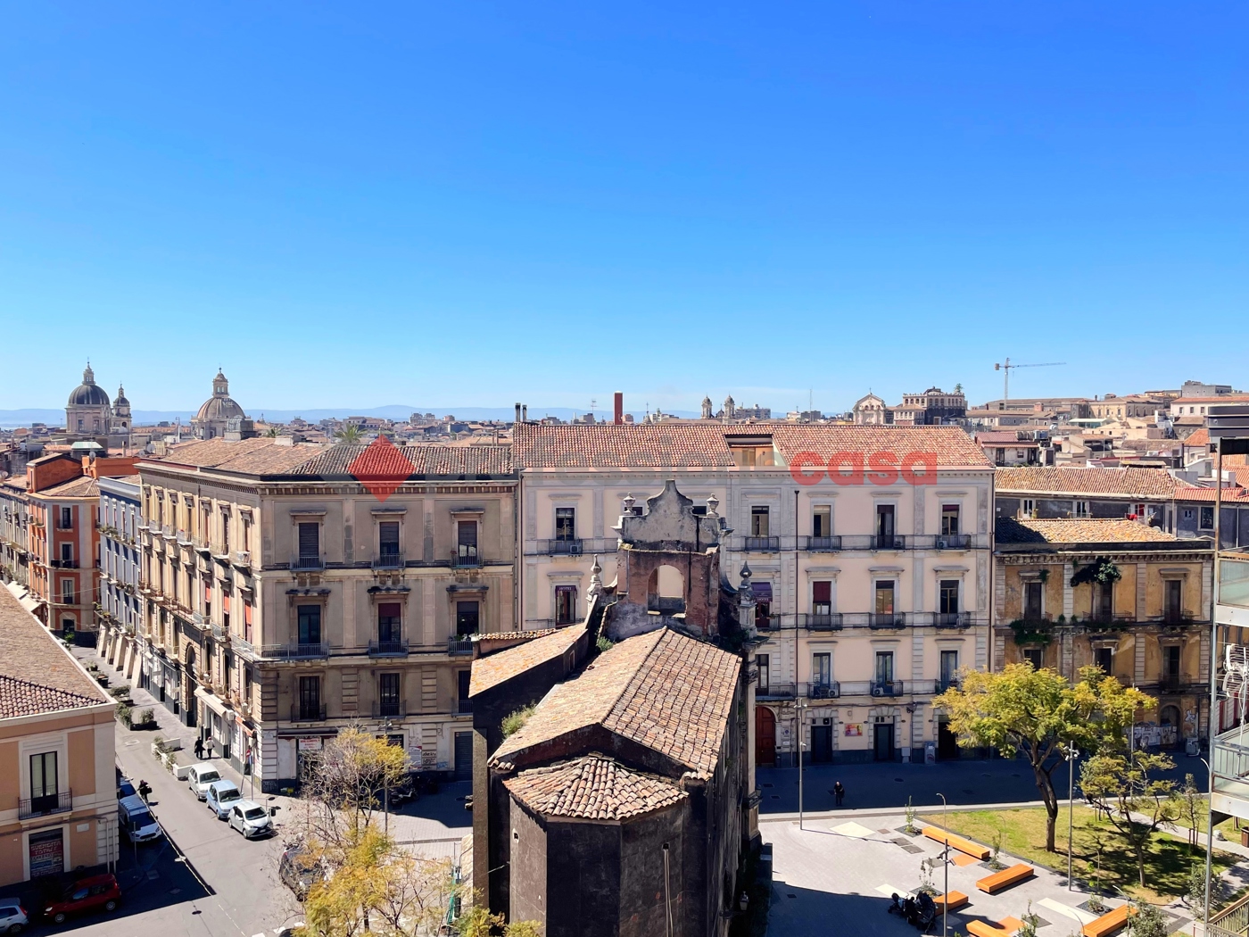 Trilocale arredato in affitto a Catania