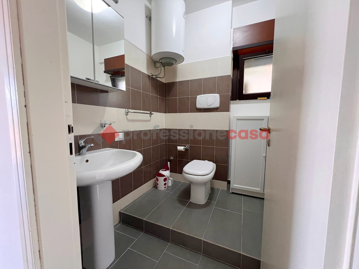 Bilocale arredato in affitto a Aci Castello