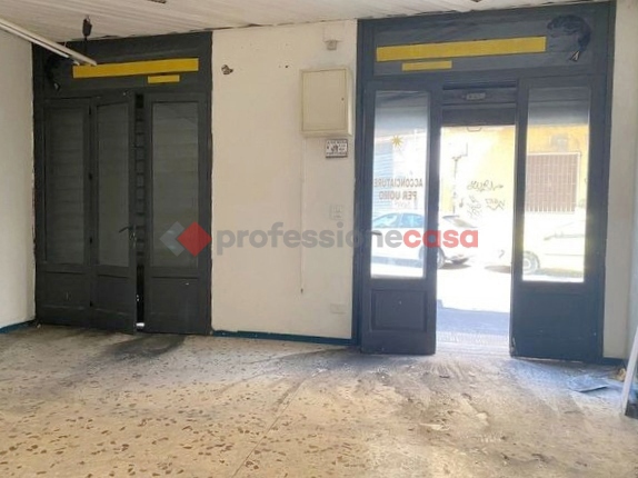 Negozio in affitto a Catania