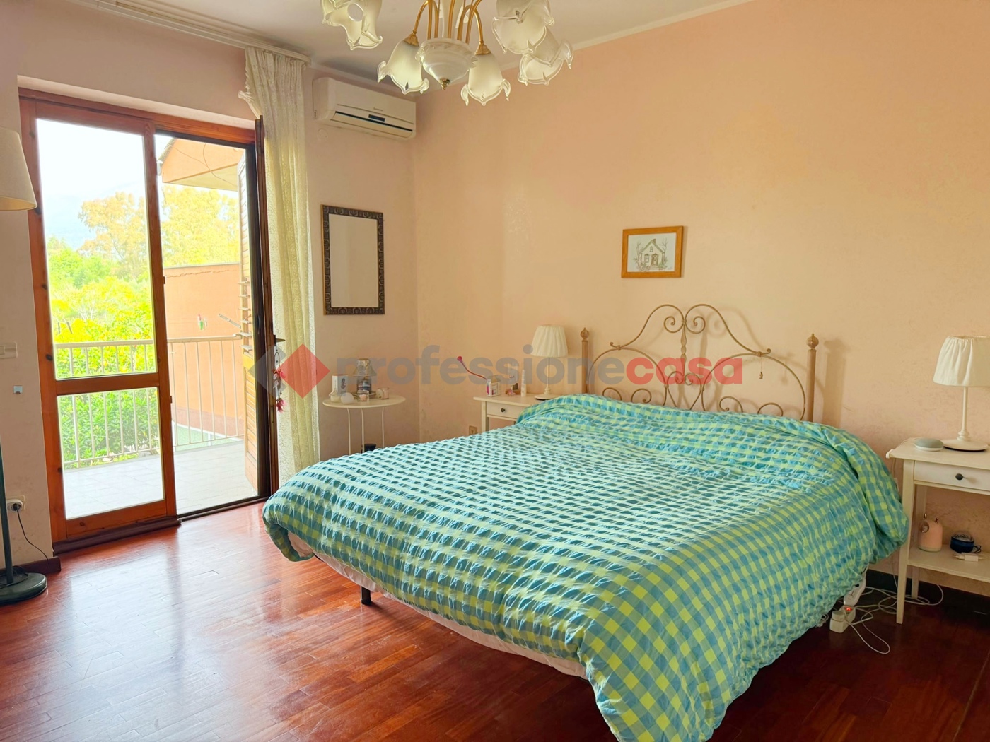 Villa in vendita a Aci Sant'Antonio