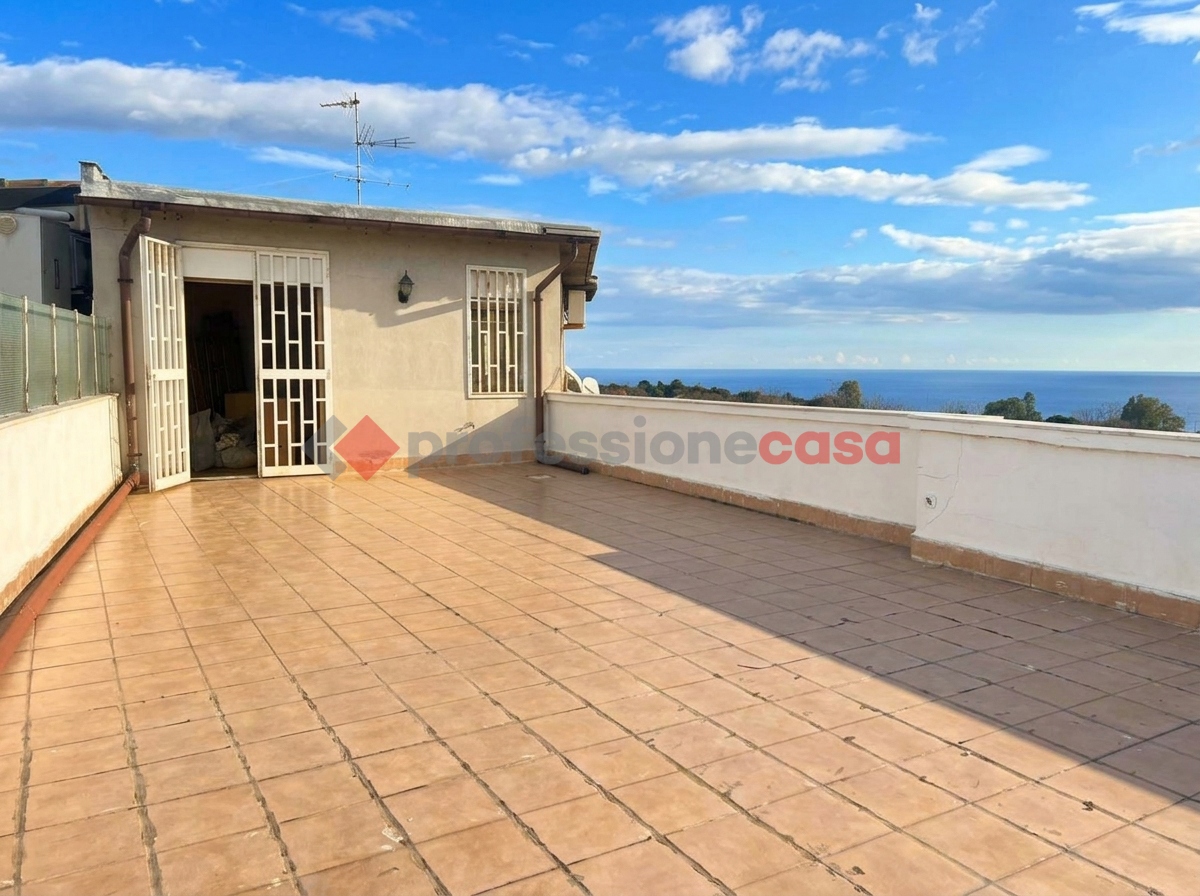 Attico da ristrutturare a San Giovanni la Punta