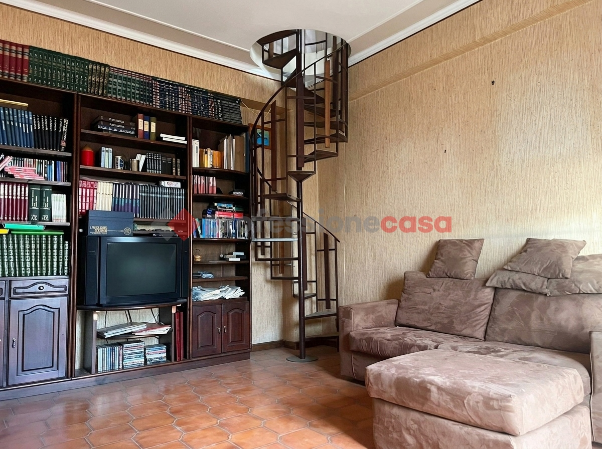 Attico da ristrutturare a San Giovanni la Punta