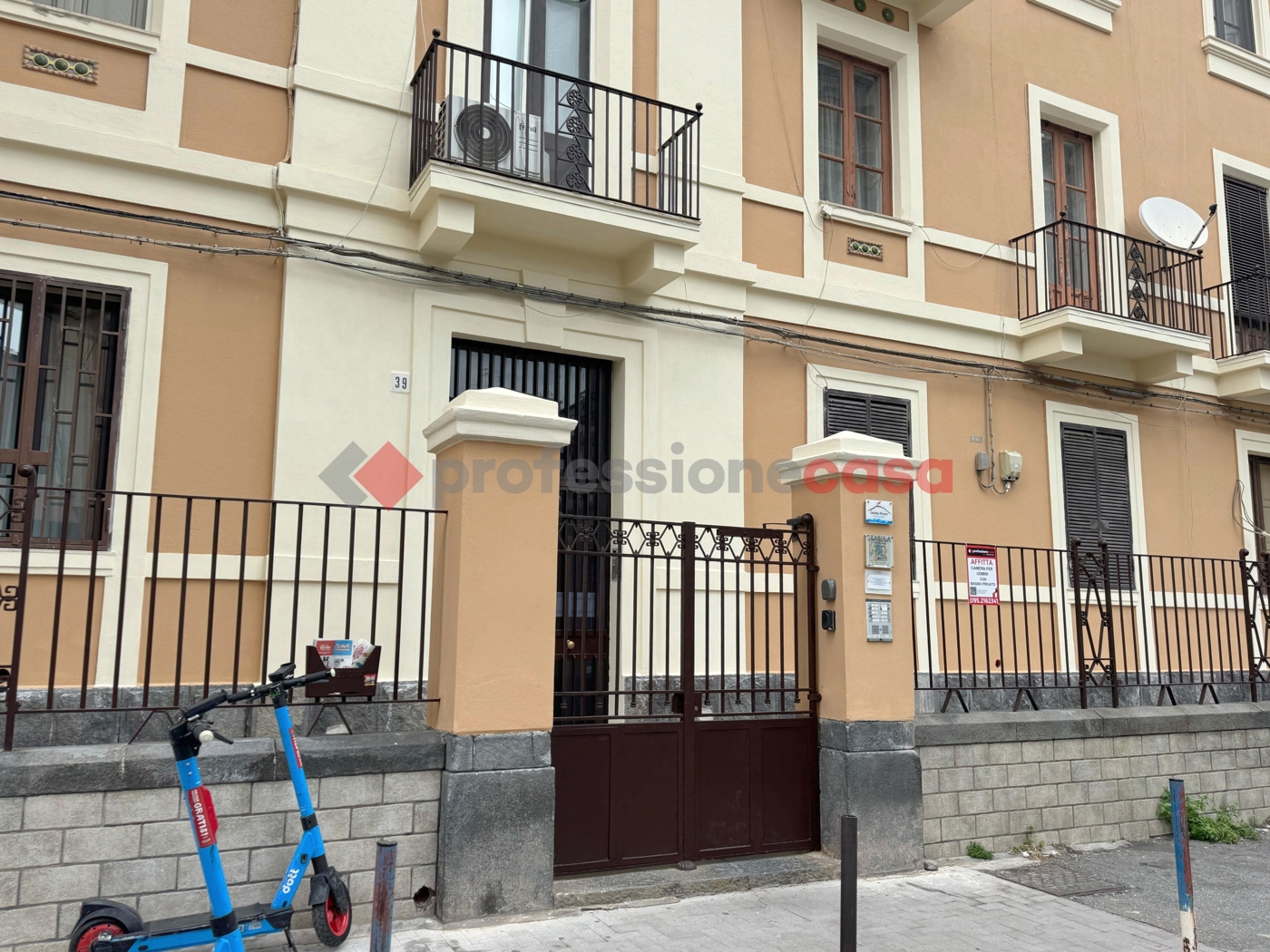 Monolocale arredato in affitto a Catania