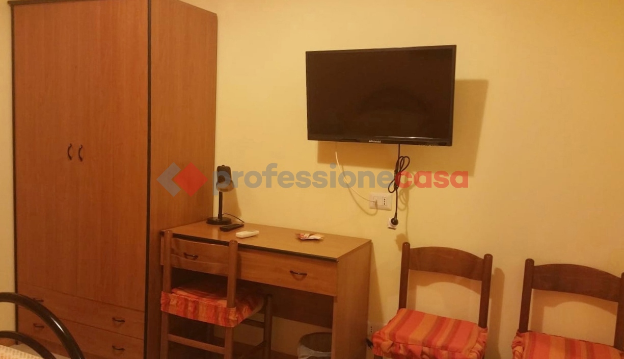 Monolocale arredato in affitto a Catania