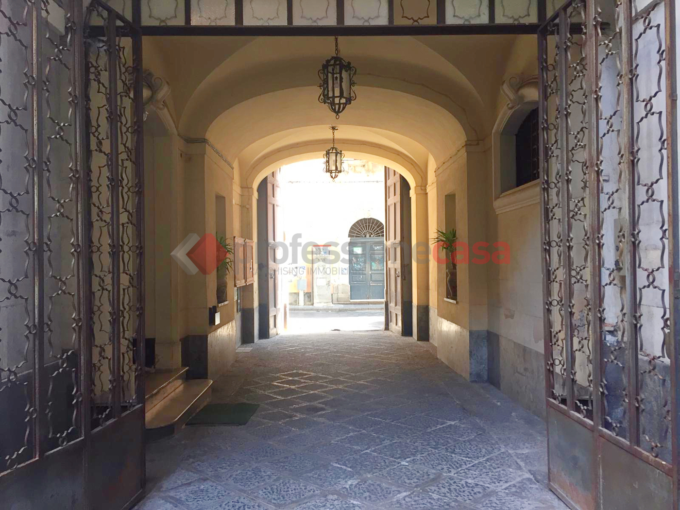 Monolocale arredato in affitto a Catania