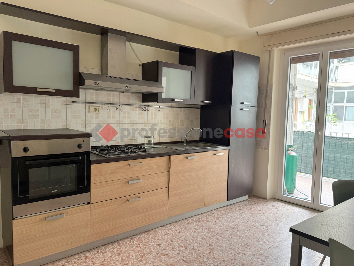 Trilocale arredato in affitto a Catania