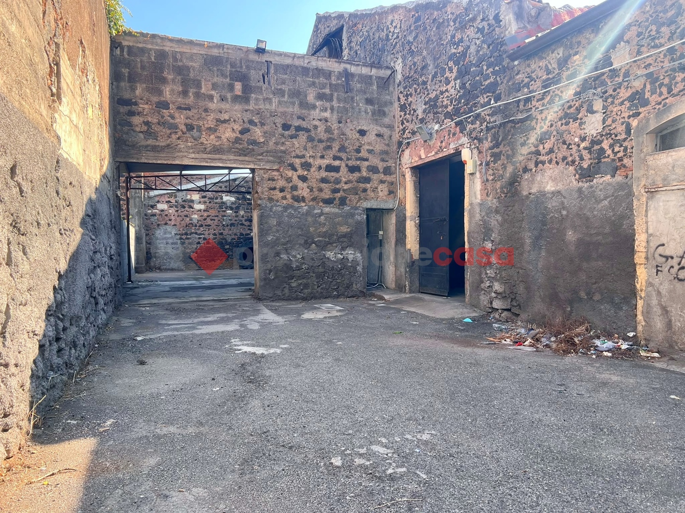 Capannone in affitto a Catania