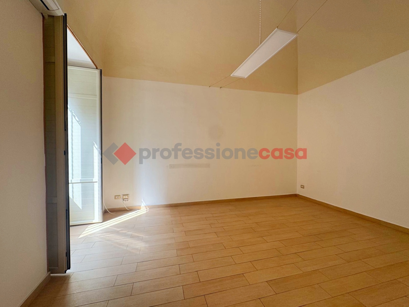 Ufficio ristrutturato a Catania