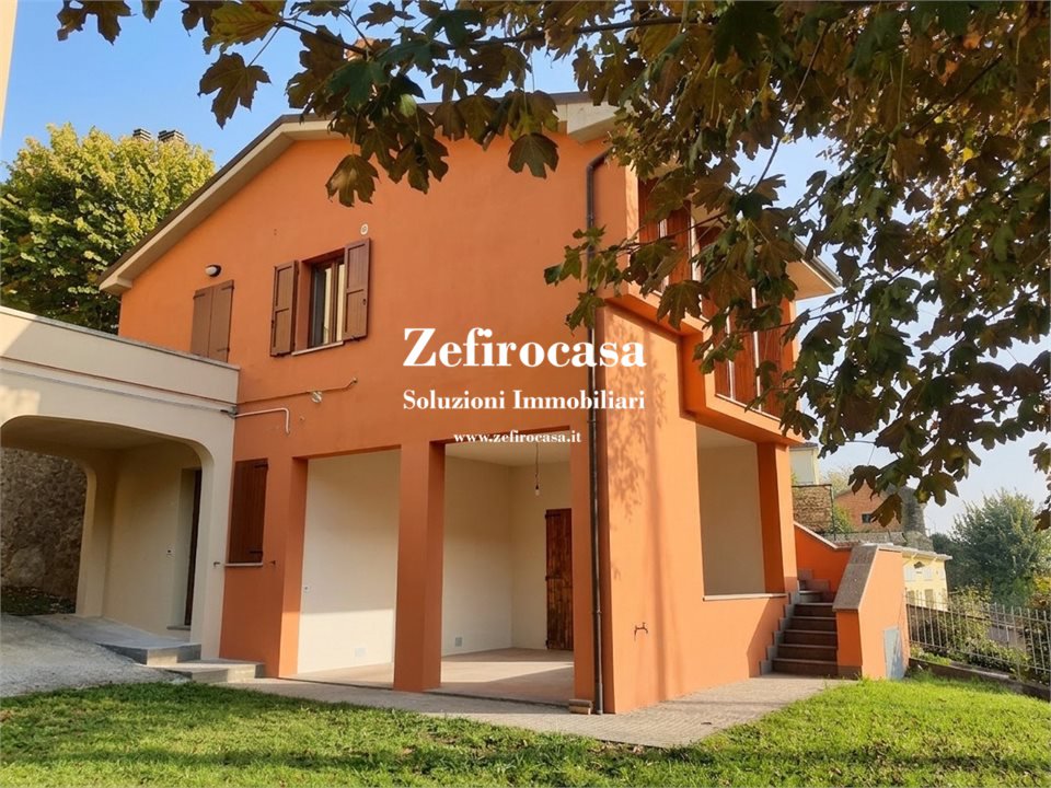 Casa indipendente in affitto a Vergato