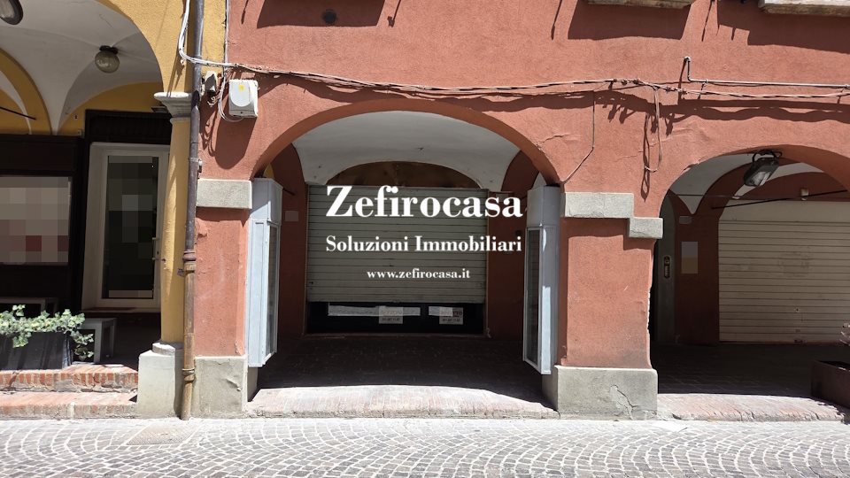 Locale commerciale in affitto a Medicina