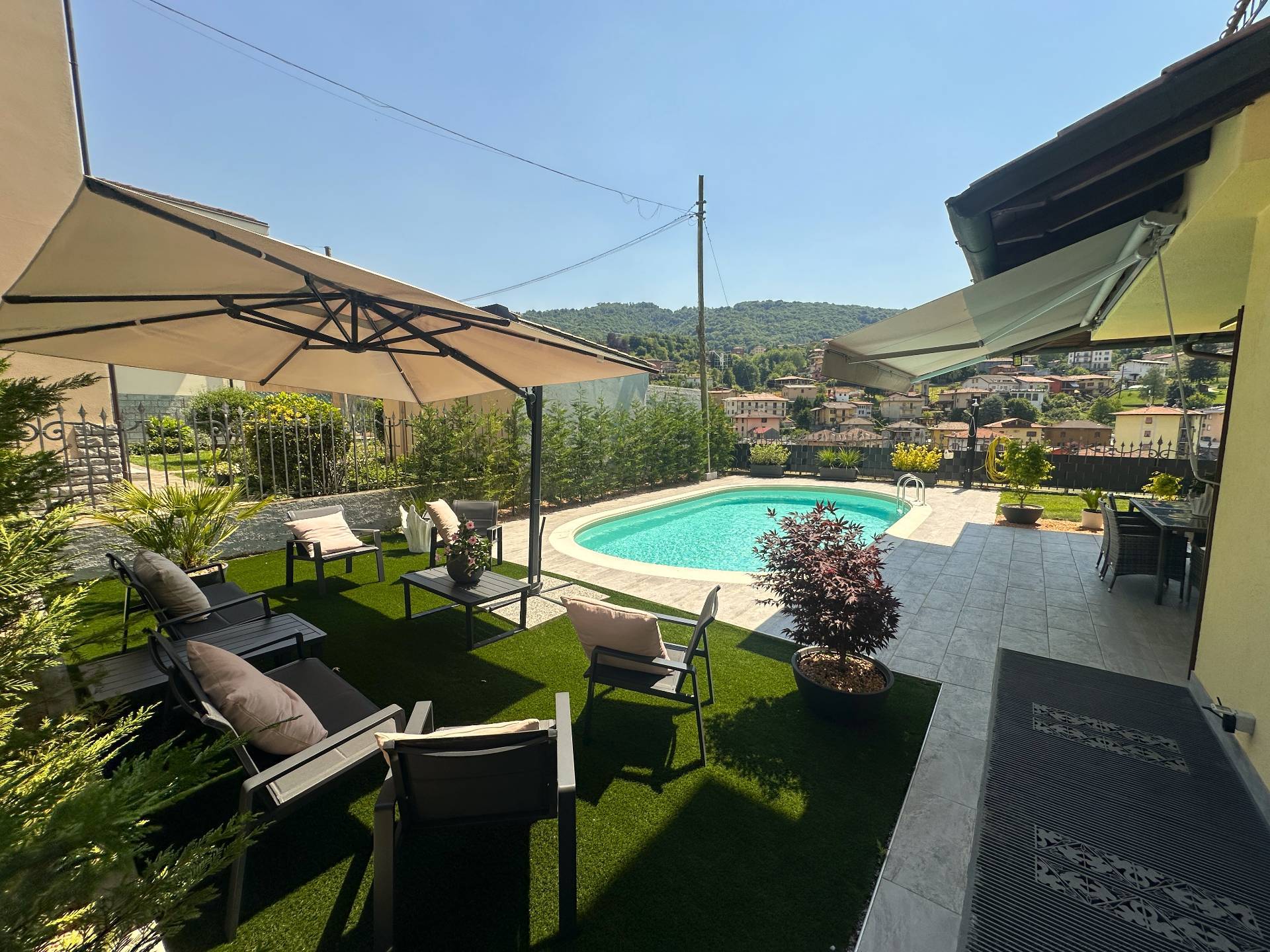 Appartamento in villa in vendita a Leffe