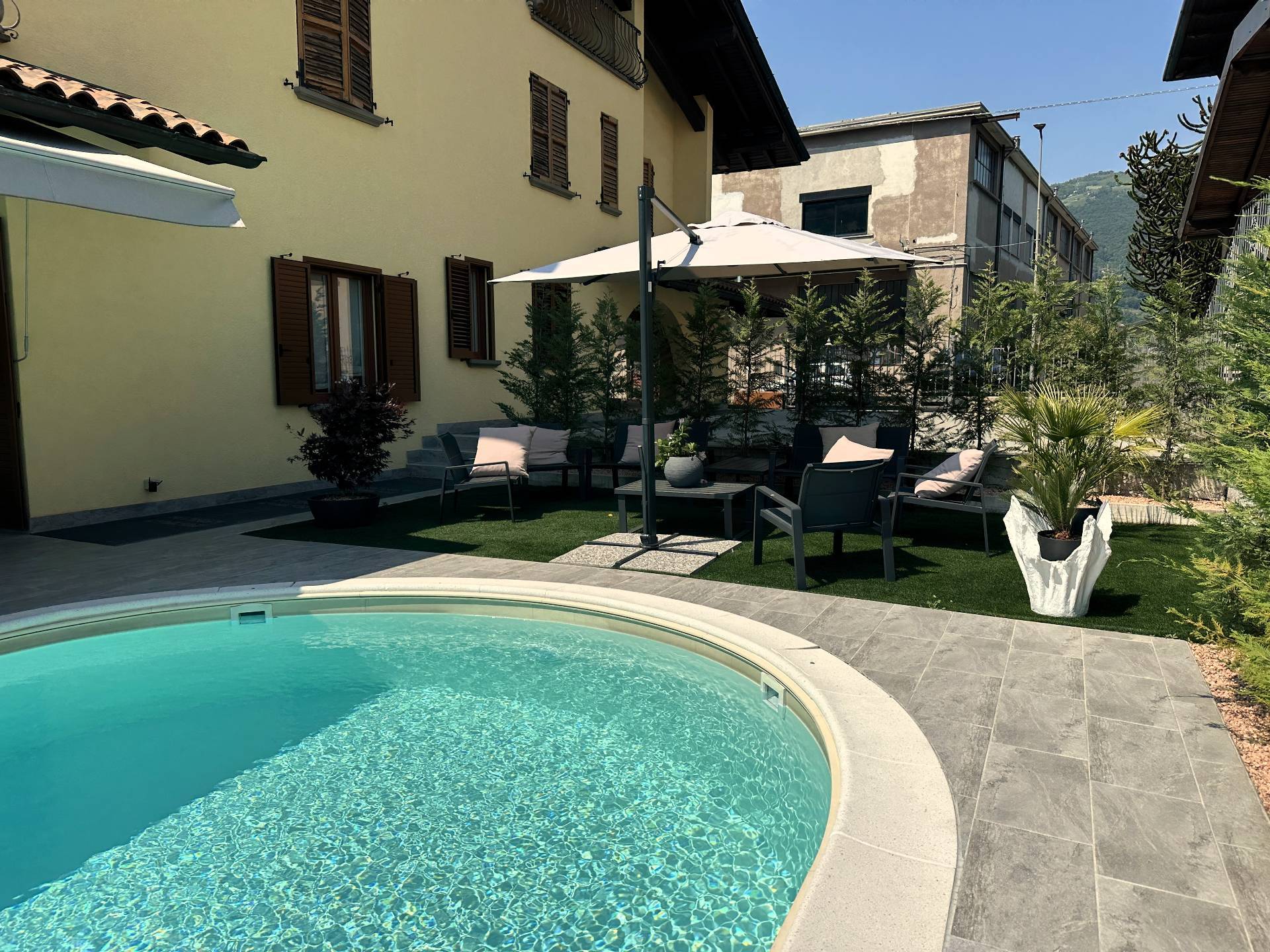 Appartamento in villa in vendita a Leffe