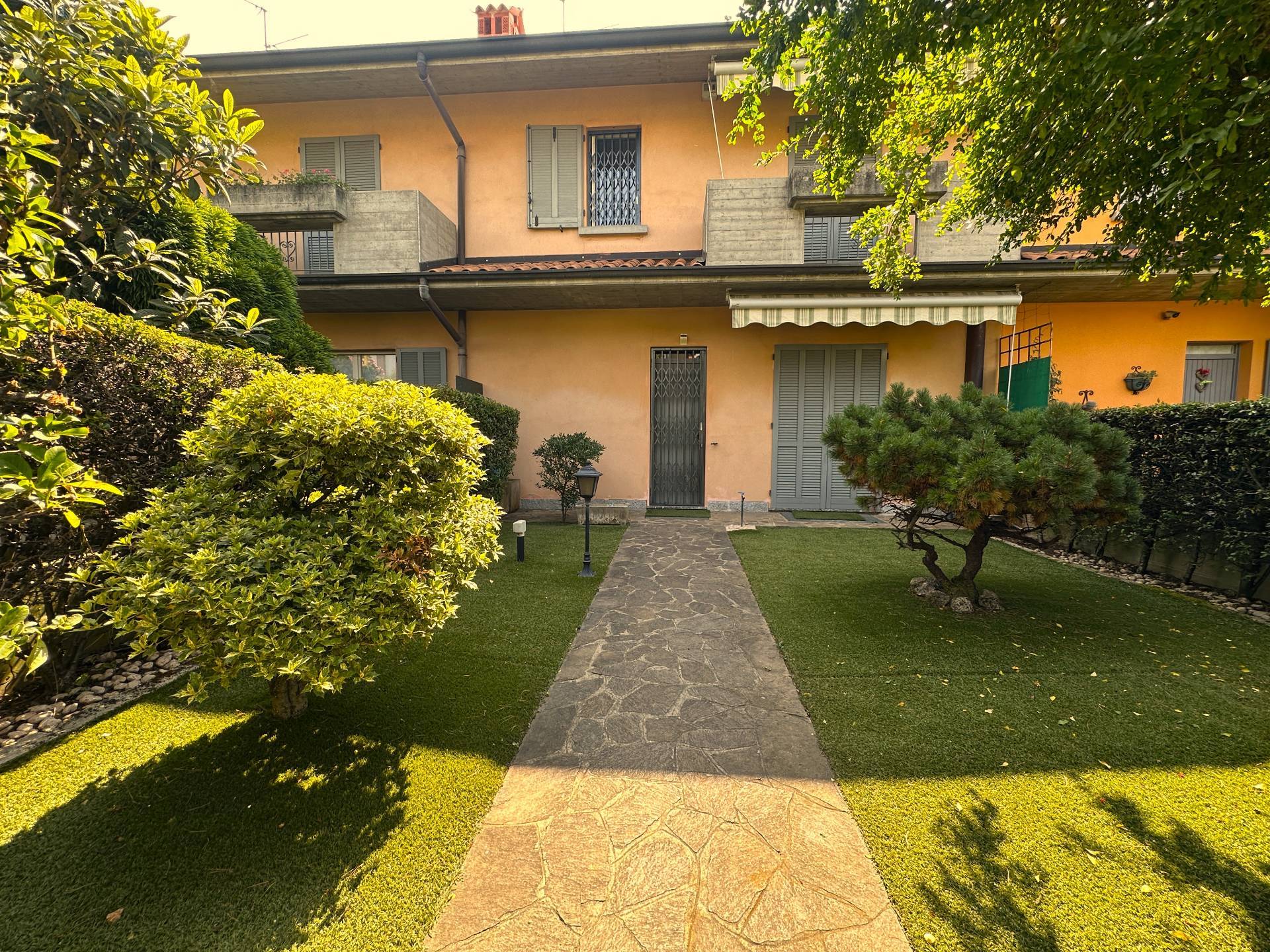 Villette a schiera in vendita a Stezzano
