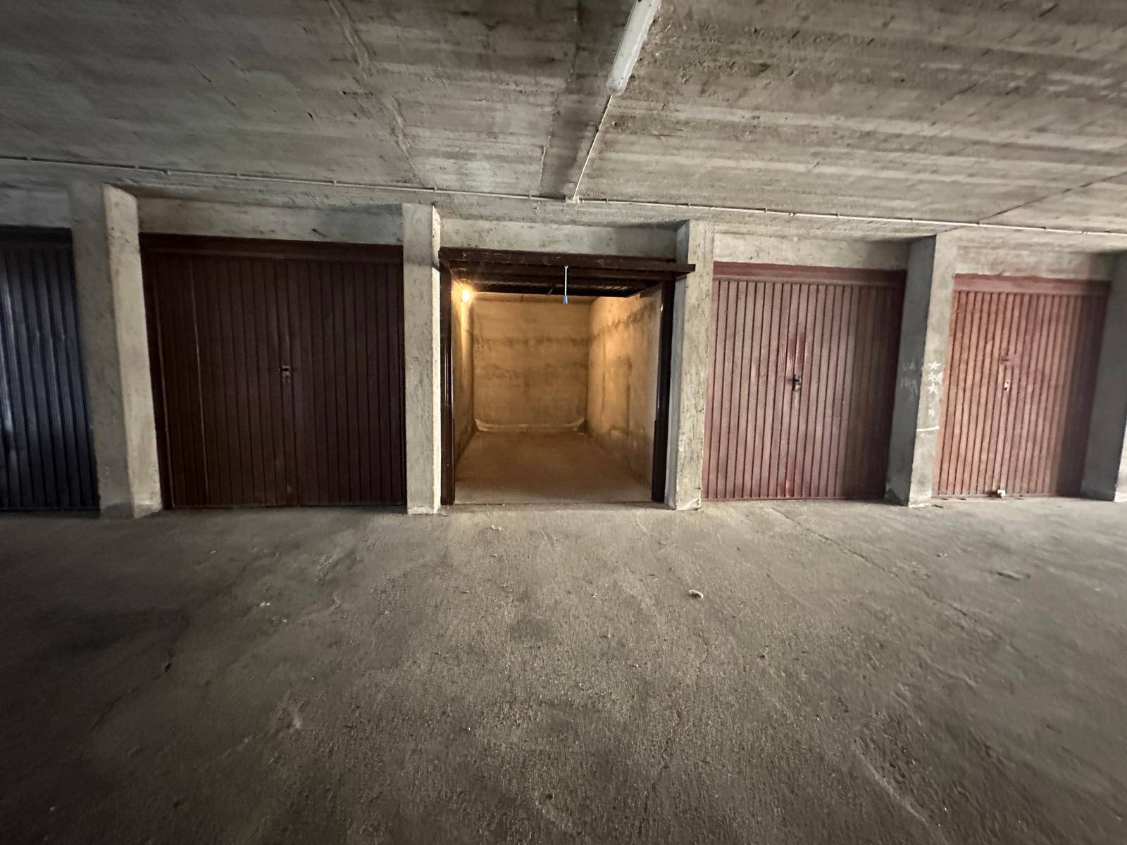 Box o garage in vendita a Verdellino