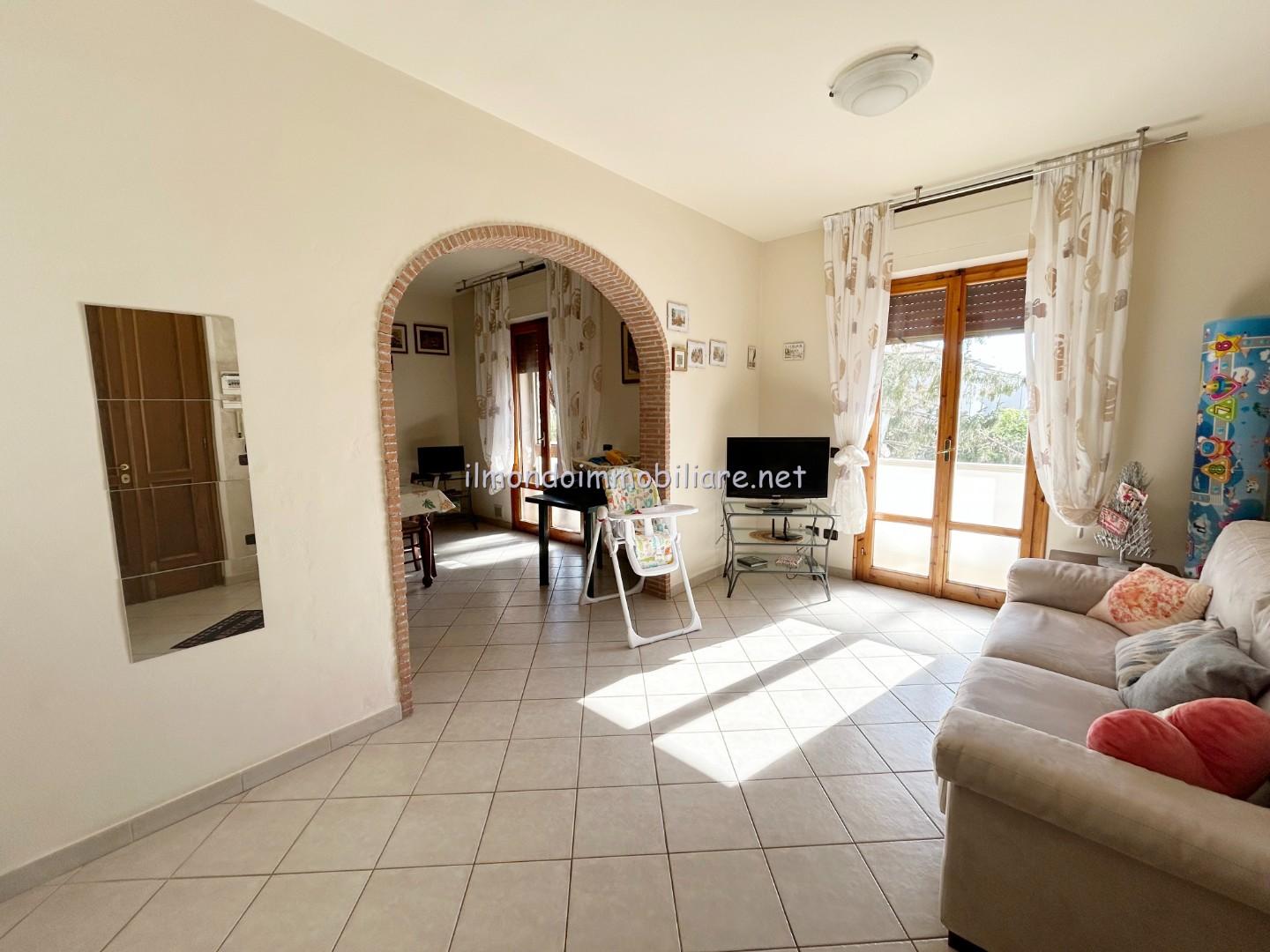 Trilocale arredato in affitto, Rosignano Marittimo vada