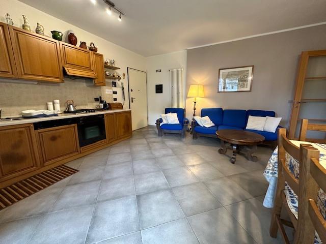 Appartamento con terrazzo, Camaiore lido di