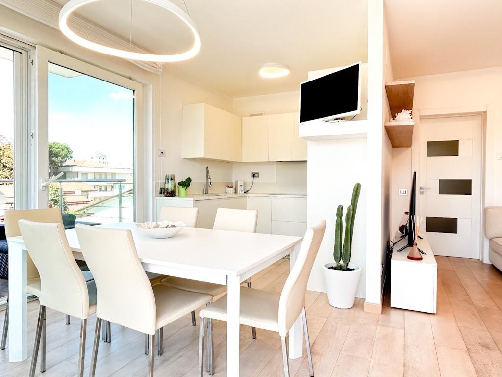 Appartamento in vendita, Camaiore lido di