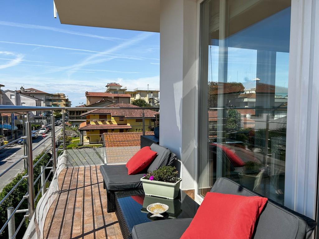 Appartamento in vendita, Camaiore lido di