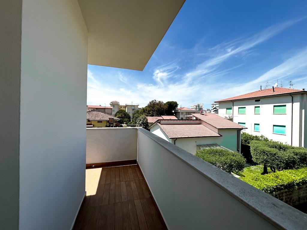 Appartamento in vendita, Camaiore lido di